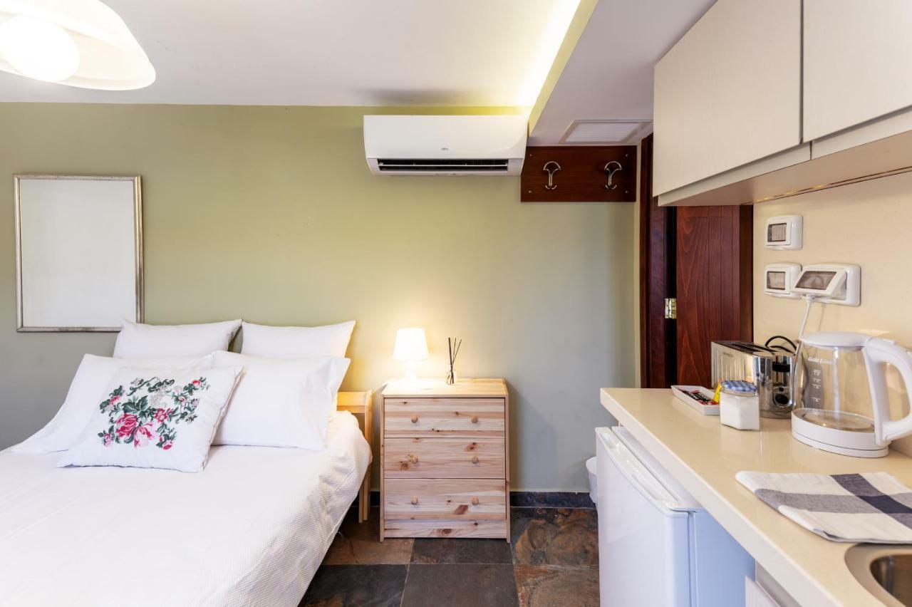 Quiet Apartment in Beit Safafa Jerusalem Exterior foto